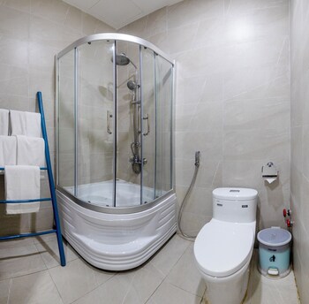 tiffany hotel and restaurant