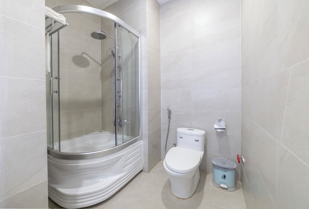 tiffany hotel and restaurant