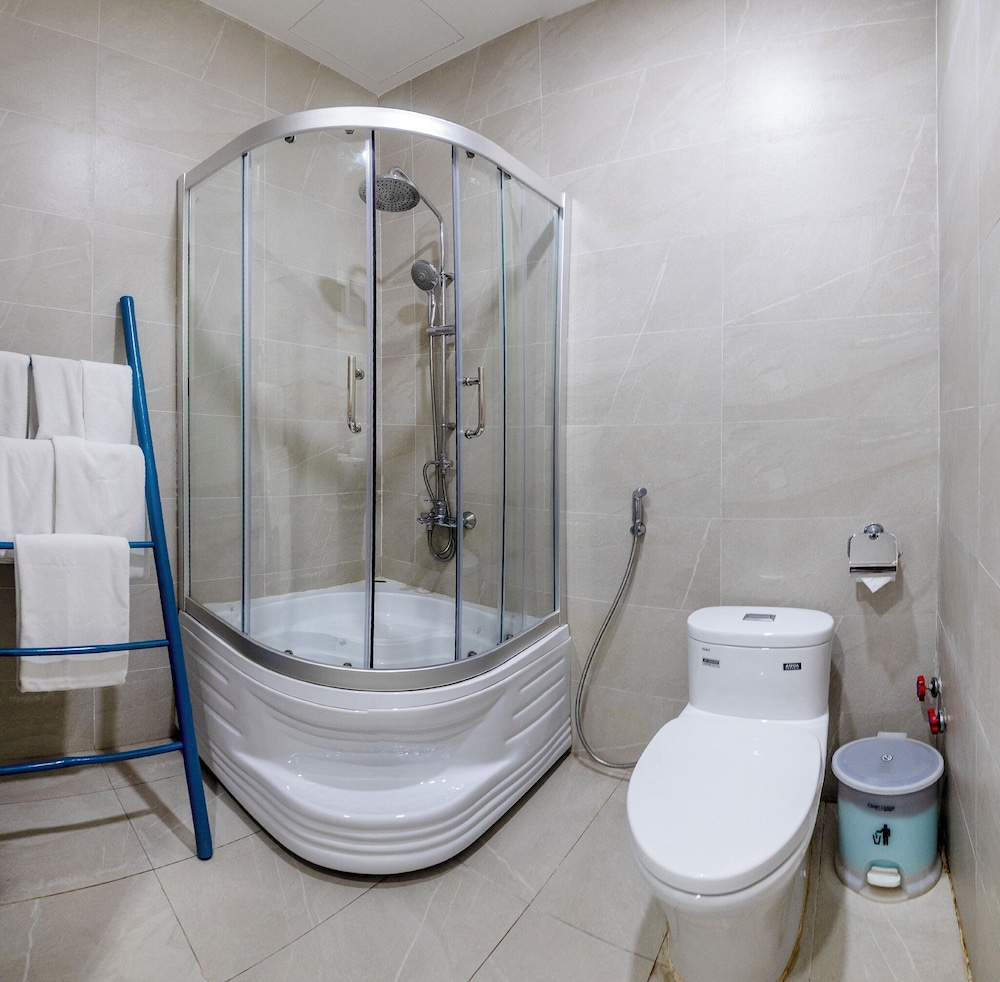 tiffany hotel and restaurant