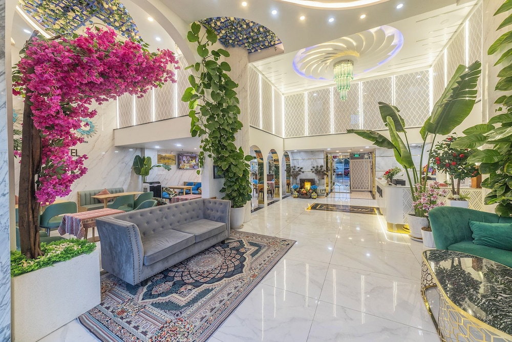 tiffany hotel and restaurant