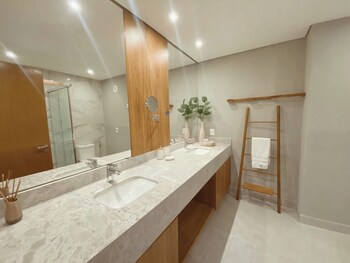 ile de pipa luxxor by almare flats