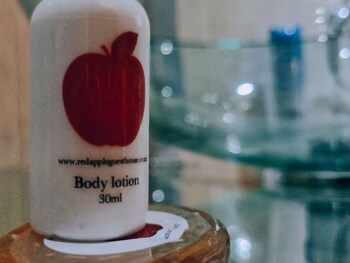 red apple guest house