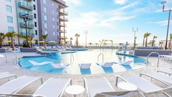 Holiday Inn Club Vacations Myrtle Beach Oceanfront, An Ihg Hotel,3090 Springmaid Boulevard,3 star