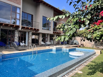 casa ndomi valle de bravo