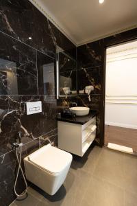 royal duong noi hotel