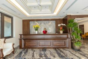 royal duong noi hotel