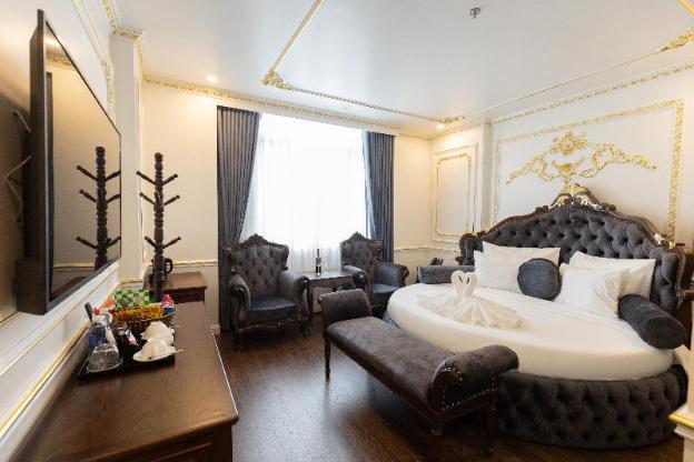 royal duong noi hotel