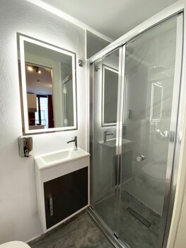 citizen suites