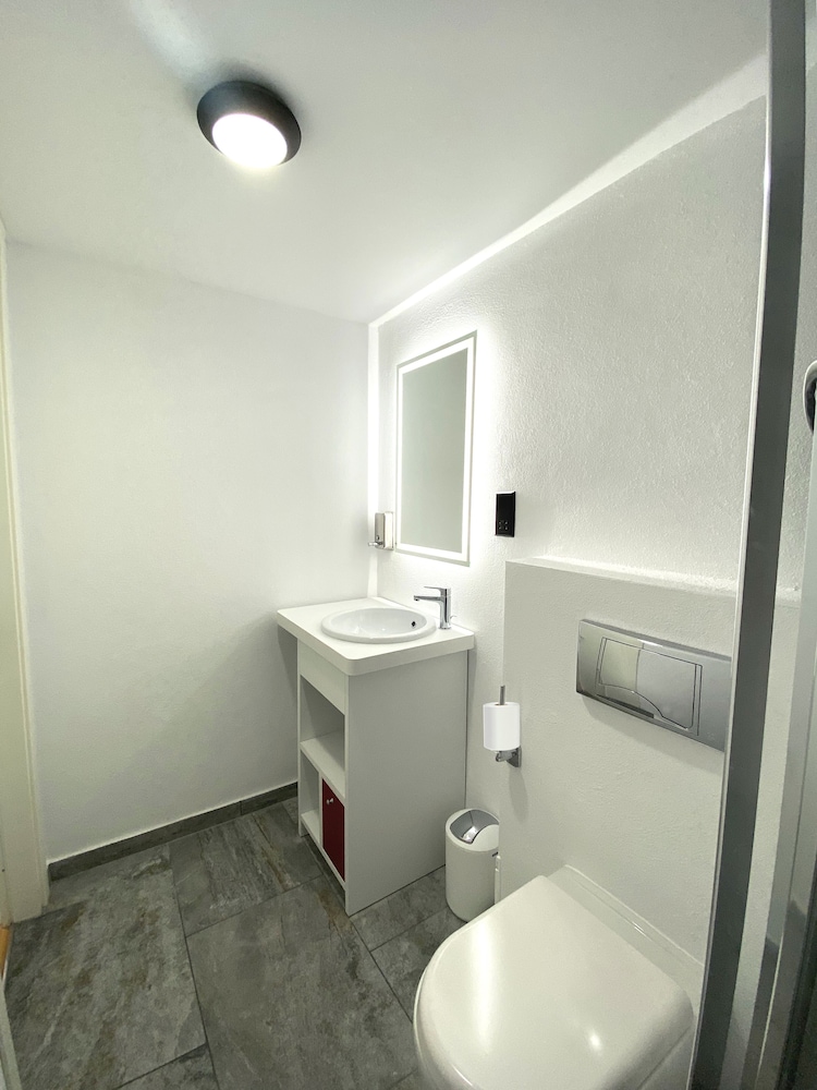 citizen suites
