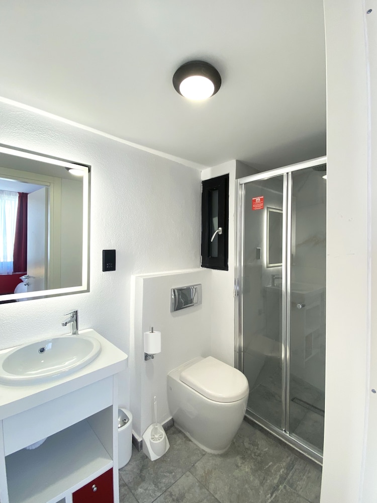 citizen suites