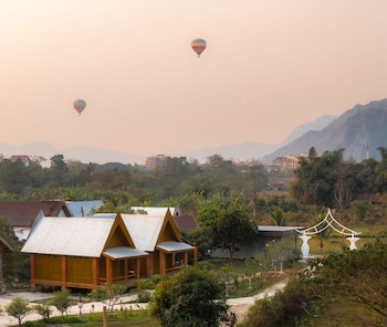vang vieng romantic place resort