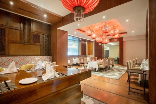 radisson hyderabad hitec city