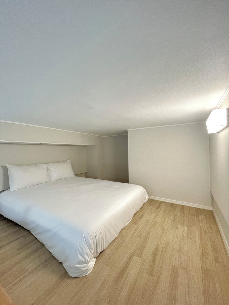 blue ocean residence hotel 3