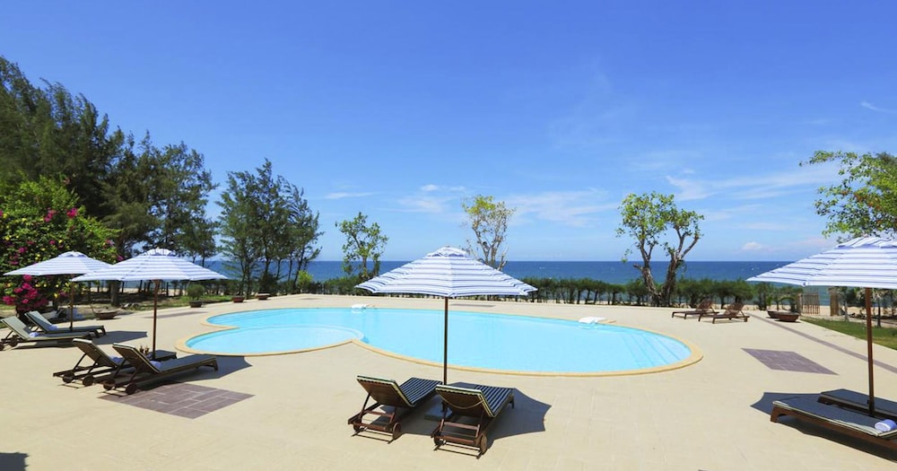maxivic beach resort phan thiet