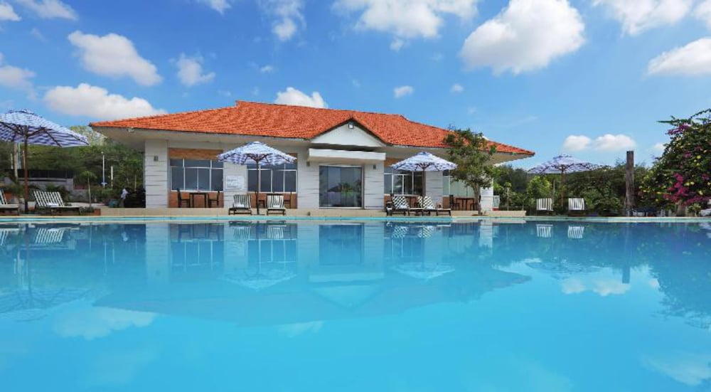 maxivic beach resort phan thiet