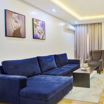 siba heights hotel and suites lekki