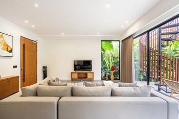 red sunset villa by hombali