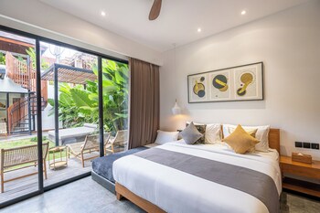 red sunset villa by hombali