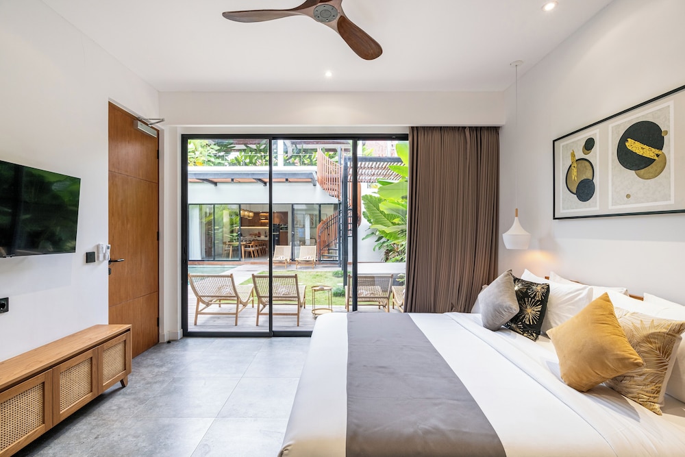 red sunset villa by hombali