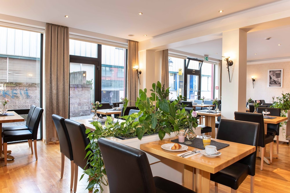 uno hotel posthof saarlouis