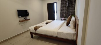 hotel amulya regency near kempegowda international airport