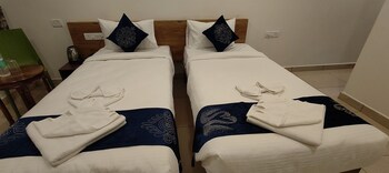 hotel amulya regency near kempegowda international airport
