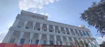 hotel amulya regency near kempegowda international airport