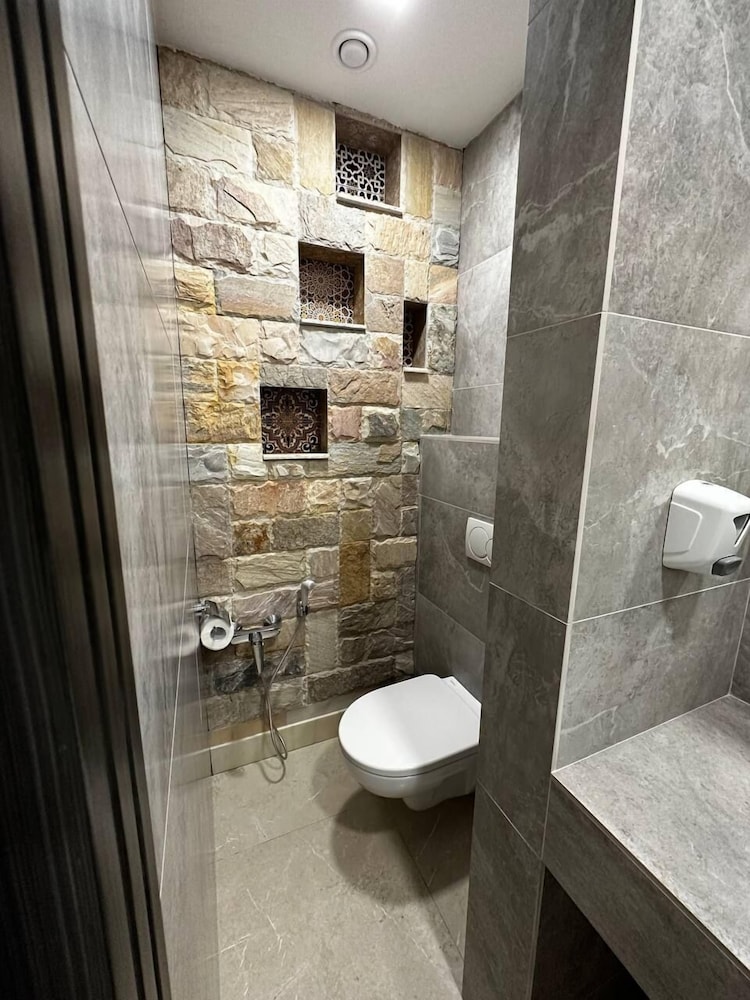 rasoda hotel and restaurant