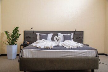 rasoda hotel and restaurant