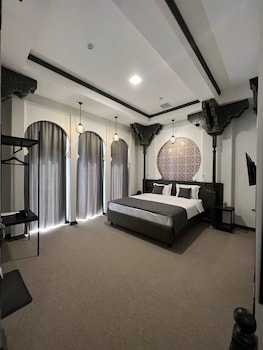 rasoda hotel and restaurant