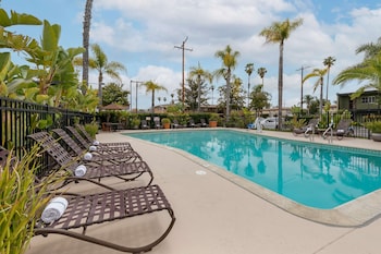 Best Western Plus Pavilions,California>>Anaheim,3 star