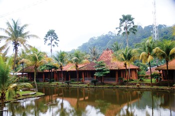 kampung turis resort and waterpark