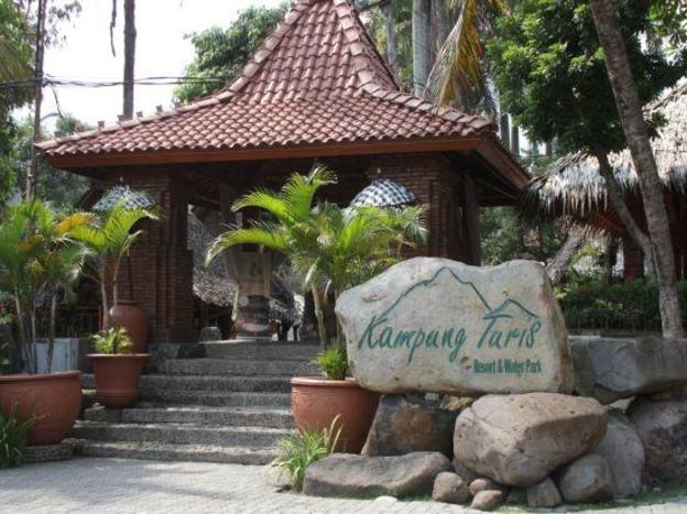 kampung turis resort and waterpark
