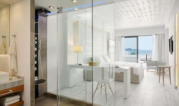 lichnos beach hotel and suites