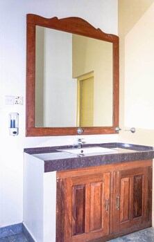 yala river moonlight