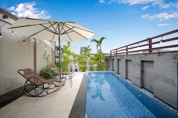 t p deluxe villa