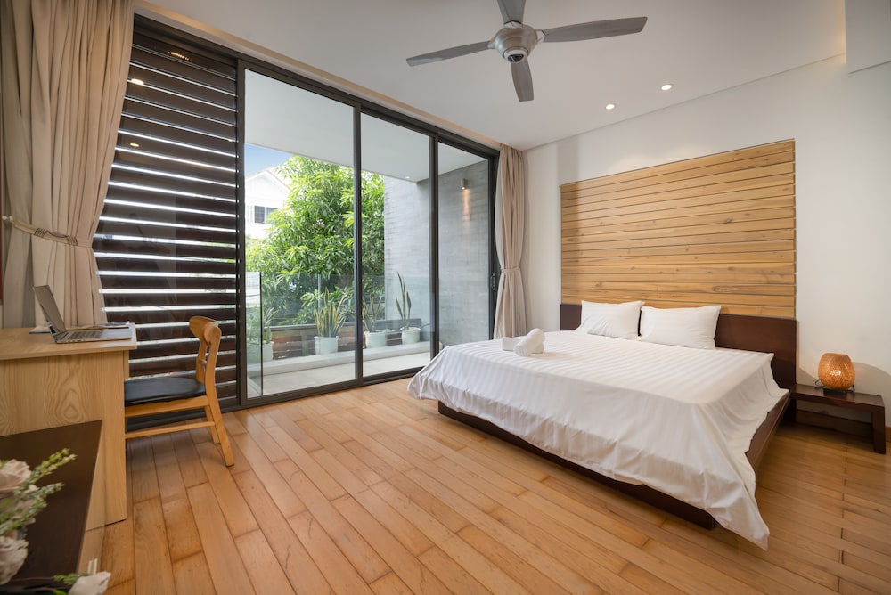 t p deluxe villa
