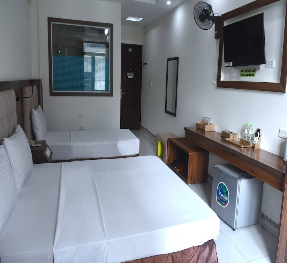 thanh hang hotel near emerald my dinh