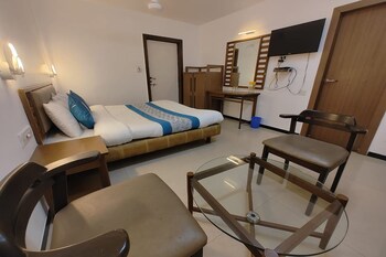 hotel maharaja residency