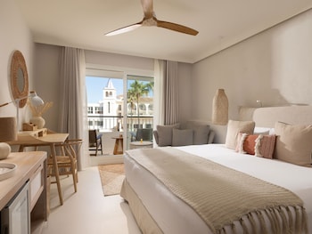 daia conil slow beach hotel