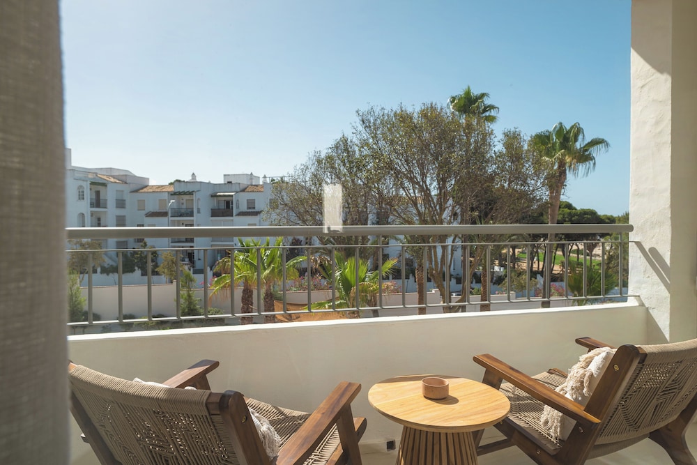 daia conil slow beach hotel