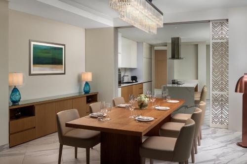 hilton dubai creek residences