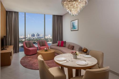 hilton dubai creek residences