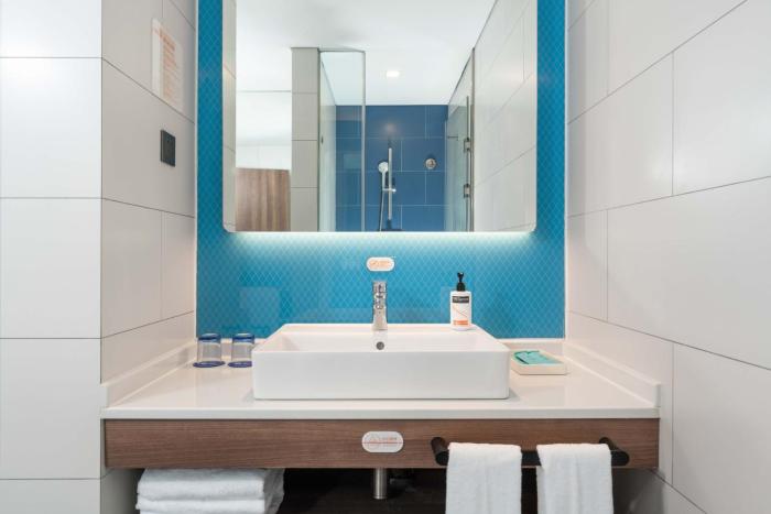holiday inn express weifang city center an ihg hotel