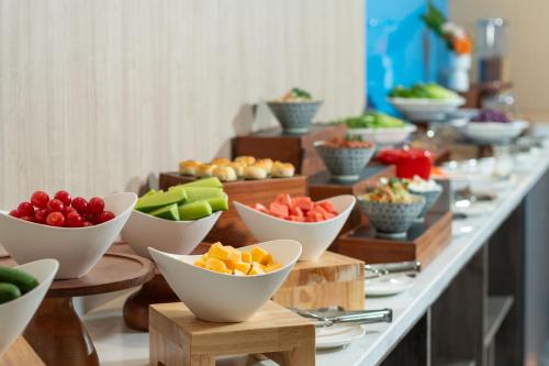 holiday inn express weifang city center an ihg hotel