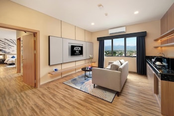 aston palu hotel and conference center