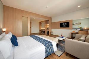 aston palu hotel and conference center