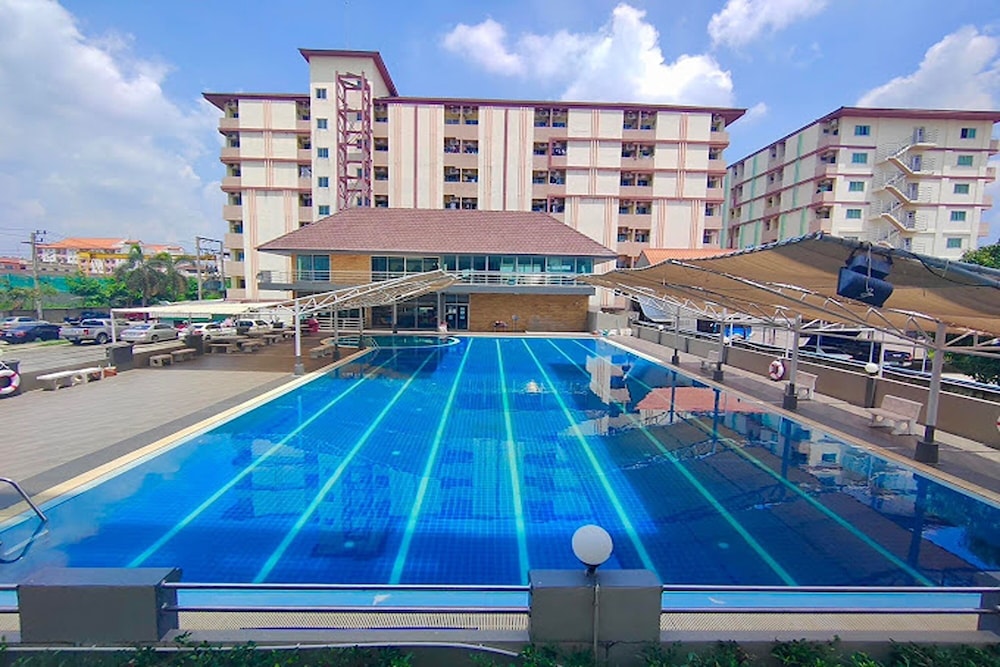 khlong luang