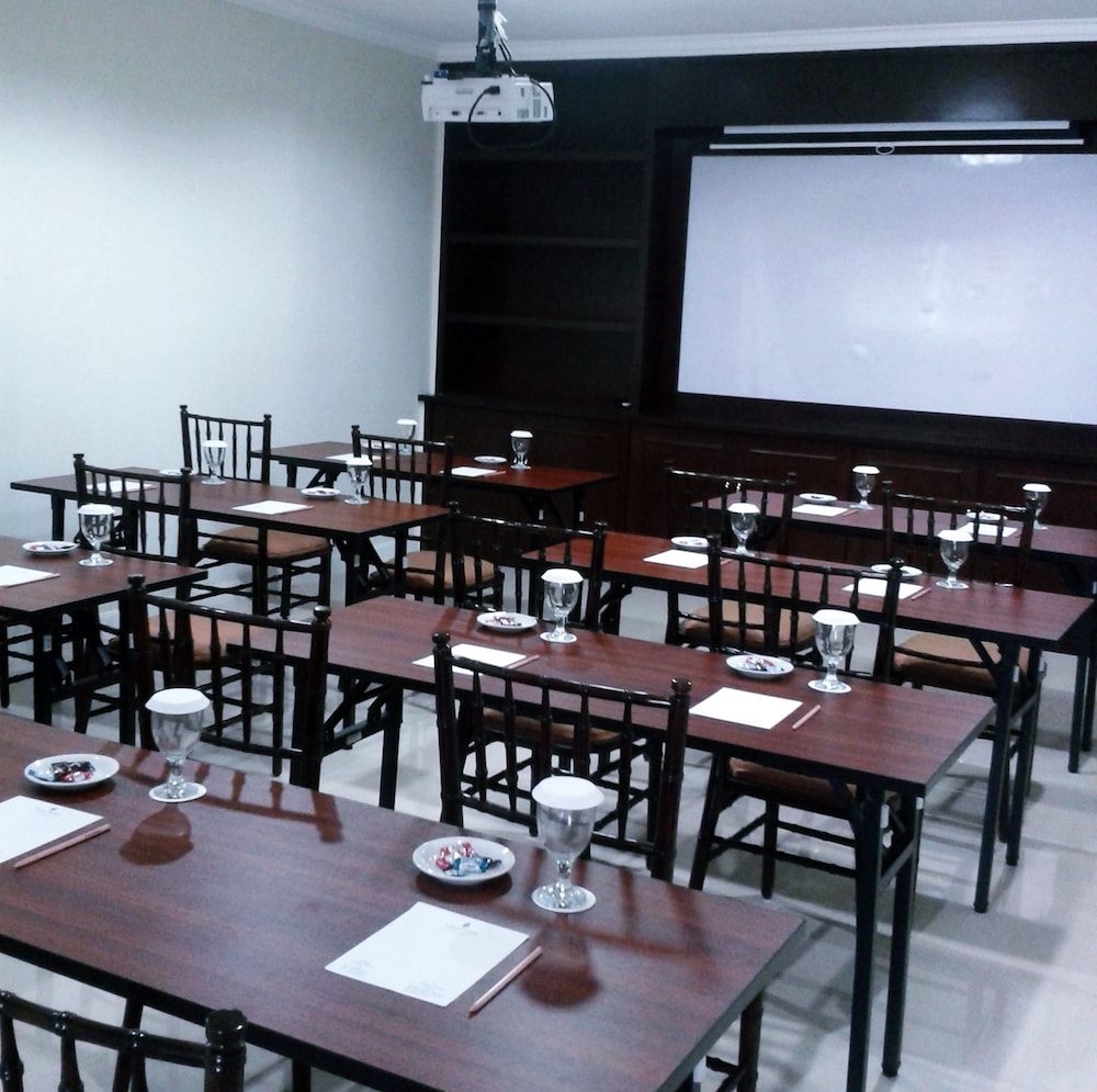 noola inn hotel bogor