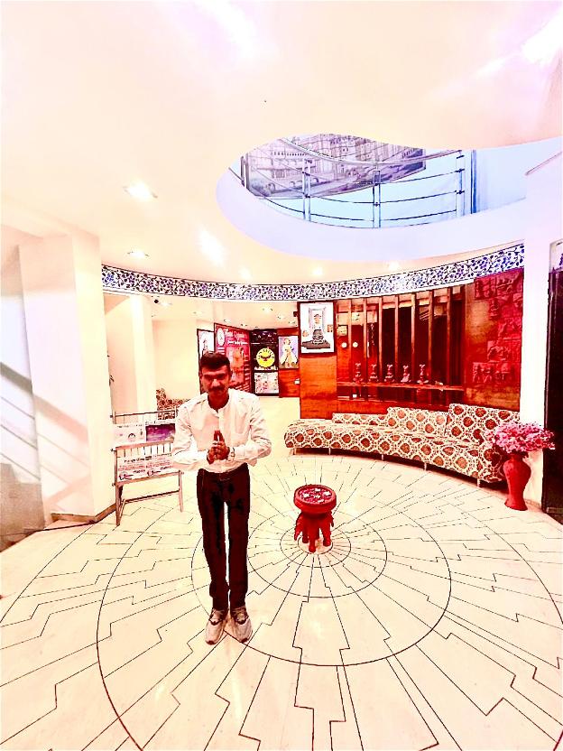 hotel rajwada inn and club